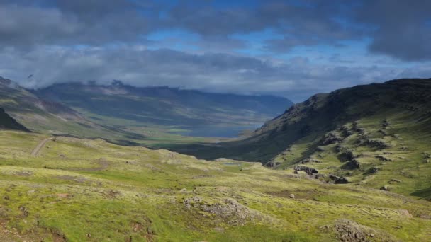 Malerische Landschaft mit traditioneller Natur Islands. Hd Verfilmung. — Stockvideo