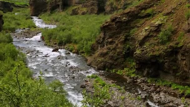 Paysage pittoresque de nature traditionnelle de l'Islande. Vidéo HD . — Video