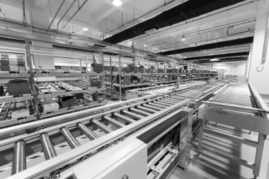 Pekin, Çin - 03 Haziran 2019: Çin'de depo üretiminin modern otomasyonu.