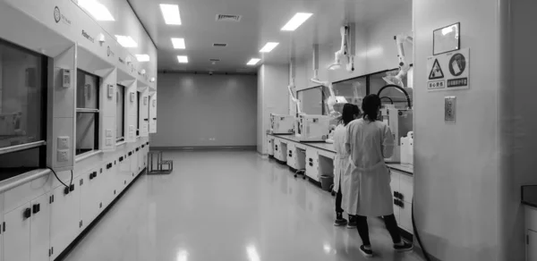 2019年6月3日，中国北京：病毒和药物的医学科学研究实验室. — 图库照片