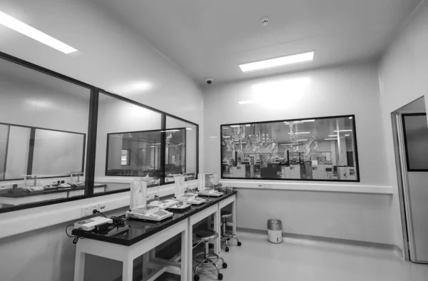 BEIJING, ÇİN - HAZİRAN 03, 2019: Virüsler ve uyuşturucular için Tıbbi Bilimsel Araştırma Labaratuvarı. — Stok fotoğraf