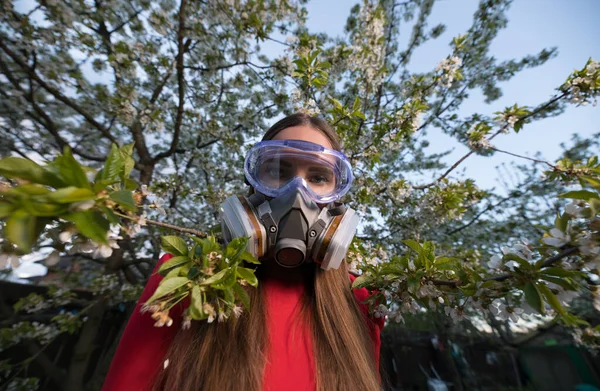 Junge Schöne Mädchen Porträt Einer Maske Mit Einem Grad Schutz — Stockfoto