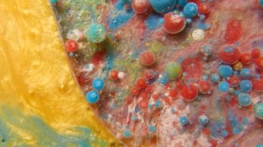 4 k'dan fazla karıştırma renk