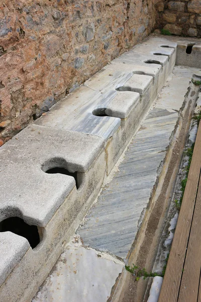 エフェソス, トルコの遺跡で Skolastikia のお風呂 — ストック写真