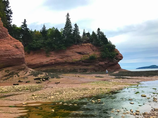 Low tide in Fundy at St. Martins caves, New Brunswick, Canada — Stock Photo, Image