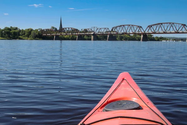 Kayaking n Fredericton on the Saint John River , New Brunswick, — Stock Photo, Image