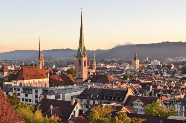 alacakaranlıkta Zürih