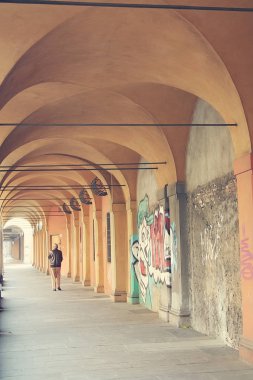 İtalya Bologna antik portikolardan