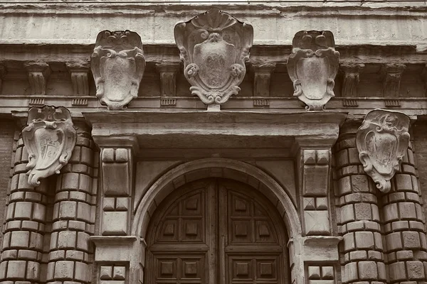 Taş oyma. Mimari detay