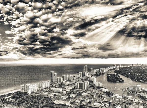 Miami Beach coastline as seen from the air — Stock Photo, Image