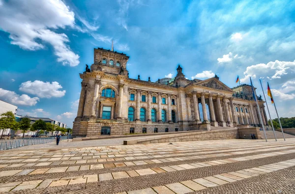 Reichstag Berlín na krásný den — Stock fotografie