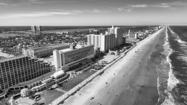 Daytona Beach Atlantik deniz, Florida hava görünümünü boyunca