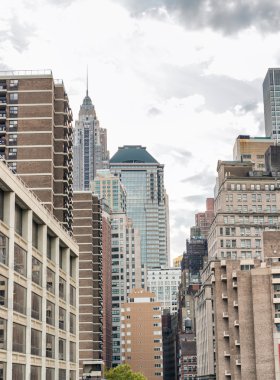 Manhattan'ın güzel manzarası. Çatıdan görüntülemek