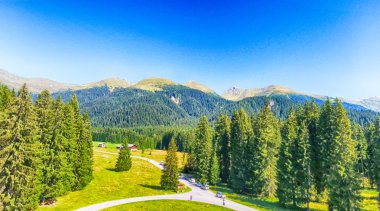 Dolomitler Vadisi, İtalyan Alpleri 'nin Panoramik Manzarası