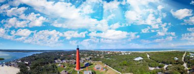 Daytona Beach, havadan gün batımı görünümü fenerinde Ponce de Leon