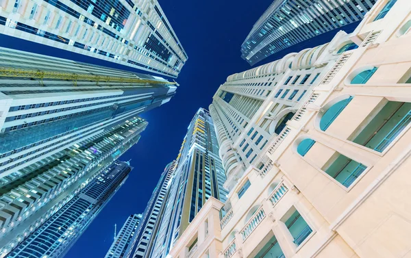 Hohe hochhäuser von dubai marina - uae — Stockfoto