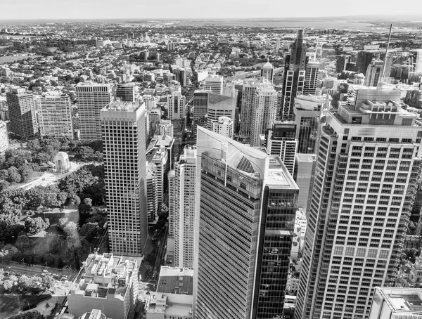 Modern city skyline. Business and corporate concept — Stock Photo, Image