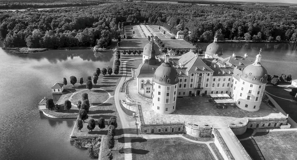 ザクセンのドイツのモーリッツブルク城の航空写真 — ストック写真