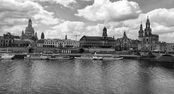 DRESDEN, GERMANY - JULY 2016: Beautiful aerial city view. This i — Stock Photo, Image