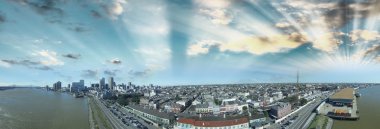 New Orleans, havadan görünümü üzerinde şaşırtıcı günbatımı