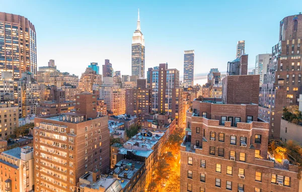 纽约曼哈顿城城市日落鸟瞰图 — 图库照片