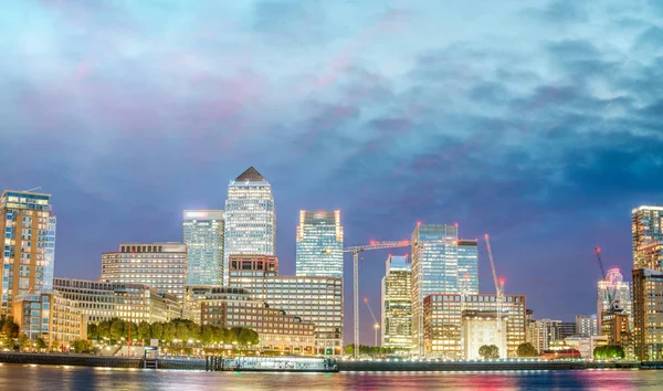 Canary Wharf buildings exterior at sunset, London - UK — Stock Photo, Image