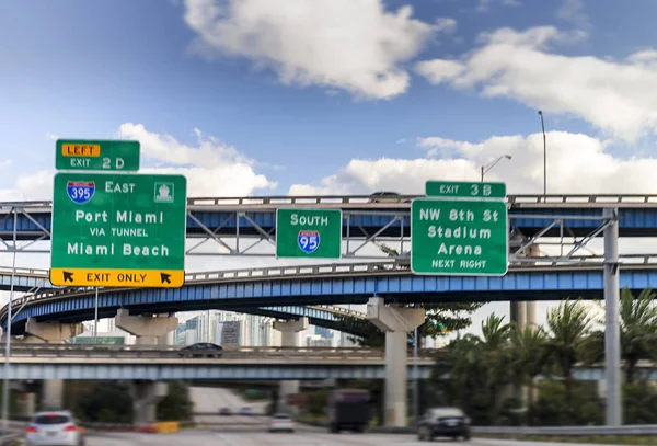 Autostrada międzystanowa nr ropuchy w pobliżu Miami — Zdjęcie stockowe