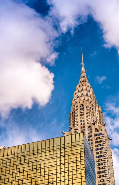 NUEVA YORK CITY - JUNIO 2013: El edificio Chrysler fue el — Foto de Stock