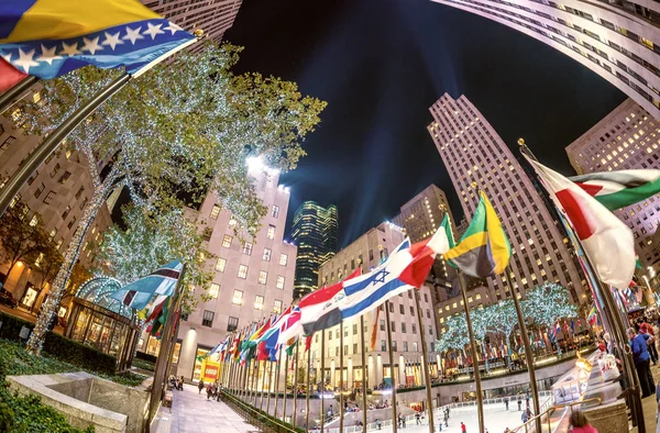 Nowy Jork, Ny - 5 listopada: Rockefeller Center na piątym Aven — Zdjęcie stockowe