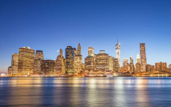 Niesamowite zachód panoramiczne panoramę Manhattanu, jak widać z — Zdjęcie stockowe