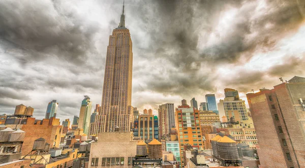 NOVA CIDADE DA IORQUE - SETEMBRO 2015: Edifícios do centro de Manhattan a — Fotografia de Stock