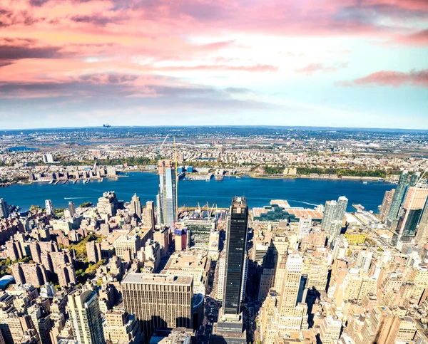 Vista aérea de Midtown Manhattan - Nueva York, Estados Unidos — Foto de Stock