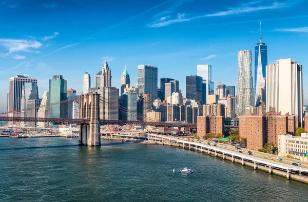 Dolní Manhattan skyline z Brooklynu — Stock fotografie