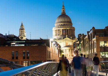 St Paul Katedrali, Londra güzel gece görünümü