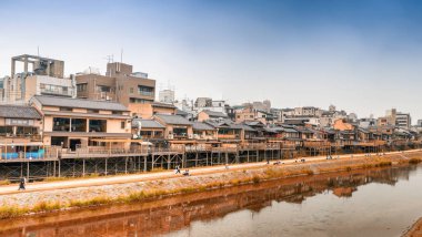 Kyoto, Japonya - 30 Mayıs 2016: Panoramik şehir manzarası ve 