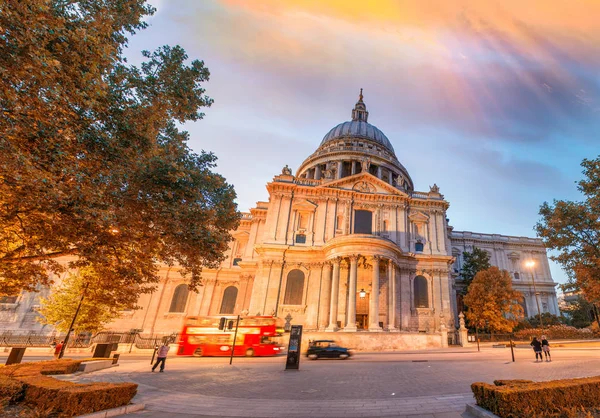 St Paul Cathedral at sunset, London — Stock Photo, Image