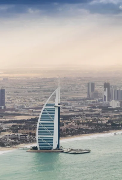 Hotel Burj Al Arab in Dubai — Stockfoto