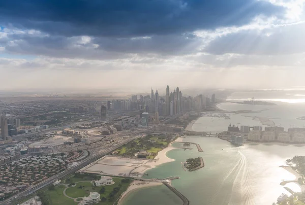 Dubai Yachthafen und Palmen-Jumeirah — Stockfoto