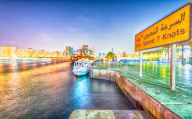 Dubai Creek tekneler