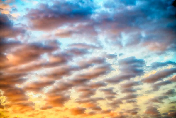 Krásná barevná obloha západu slunce — Stock fotografie