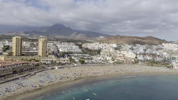 Vista aérea de Playa de Los Cristianos - Tenerife, España — Foto de Stock