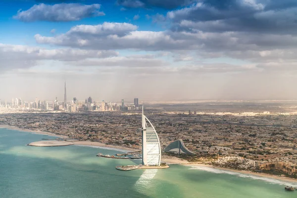 Την ακτογραμμή του Ντουμπάι από τον αέρα — Φωτογραφία Αρχείου
