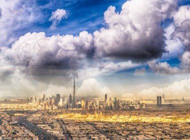 Downtown Dubai şehir silüetinin