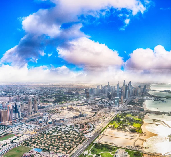 Dubai centrum vanuit de lucht — Stockfoto