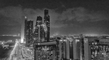 MURATLI - 8 Aralık 2016: Hava gece cityscape Cornic üzerinden