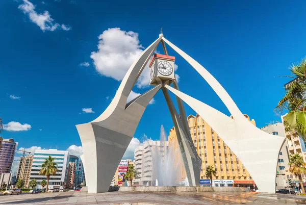 DUBAI, EAU - 11 DÉCEMBRE 2016 : Tour de l'horloge à Deira , — Photo