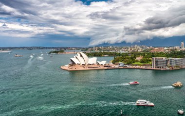 Sydney - 6 Kasım 2015: Bir o Sydney Opera Binası havadan görünümü