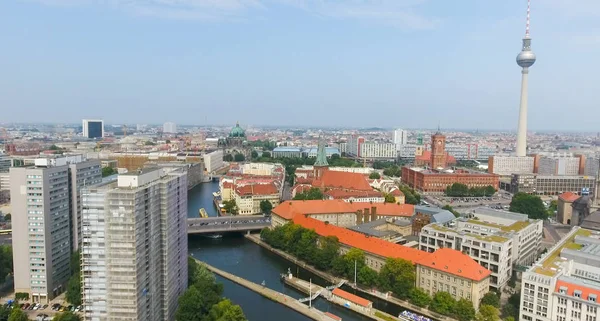 Mooie luchtfoto skyline van Berlijn, Duitsland — Stockfoto