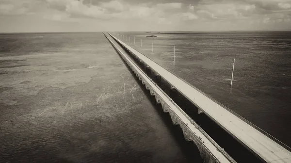 Brug over de Florida Keys, luchtfoto — Stockfoto