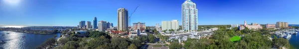 Antenowe panoramicznym widokiem zachodu słońca Saint Petersburg, Florida — Zdjęcie stockowe